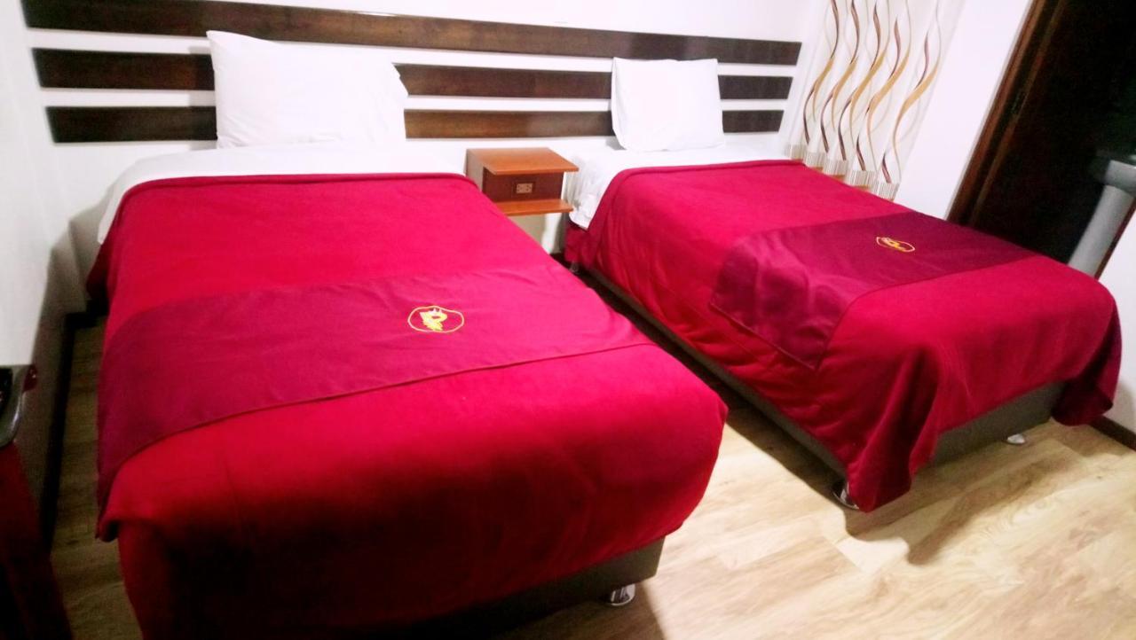 Pukantu Hostal Puno Luaran gambar