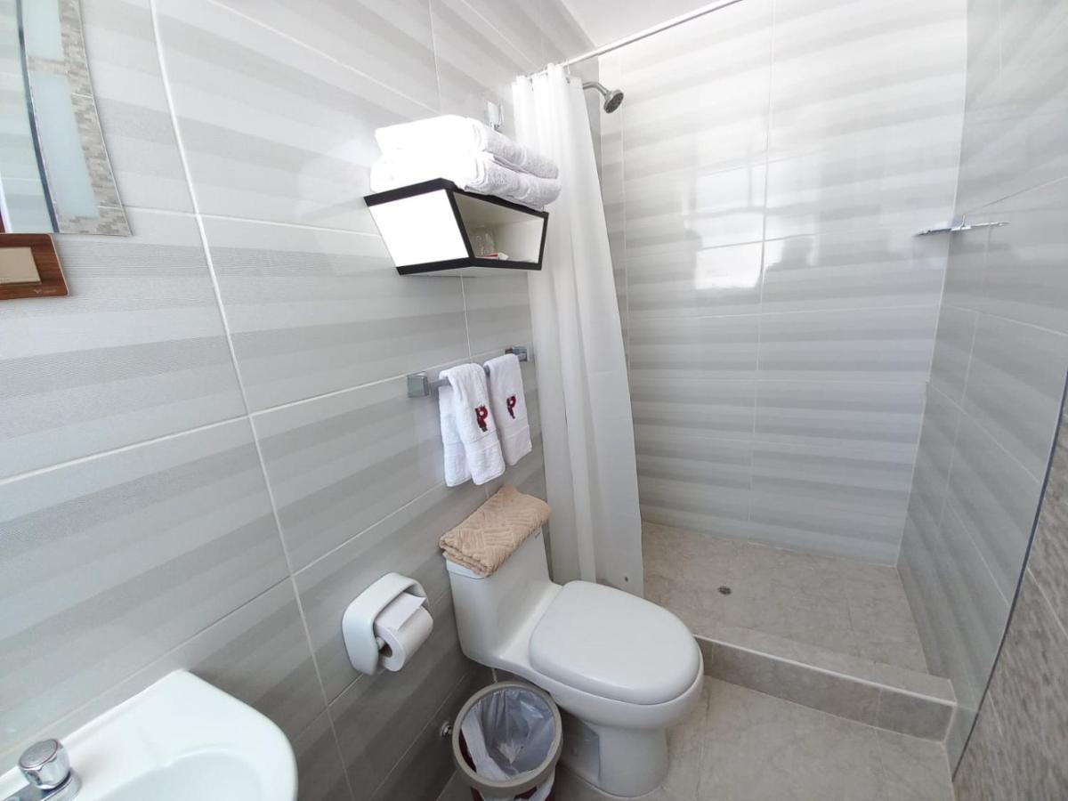 Pukantu Hostal Puno Luaran gambar