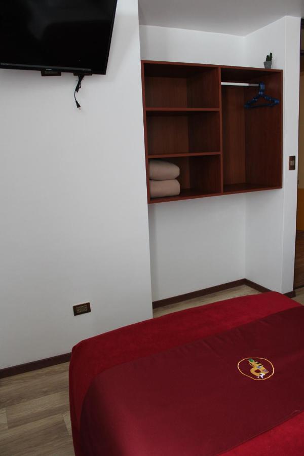 Pukantu Hostal Puno Luaran gambar